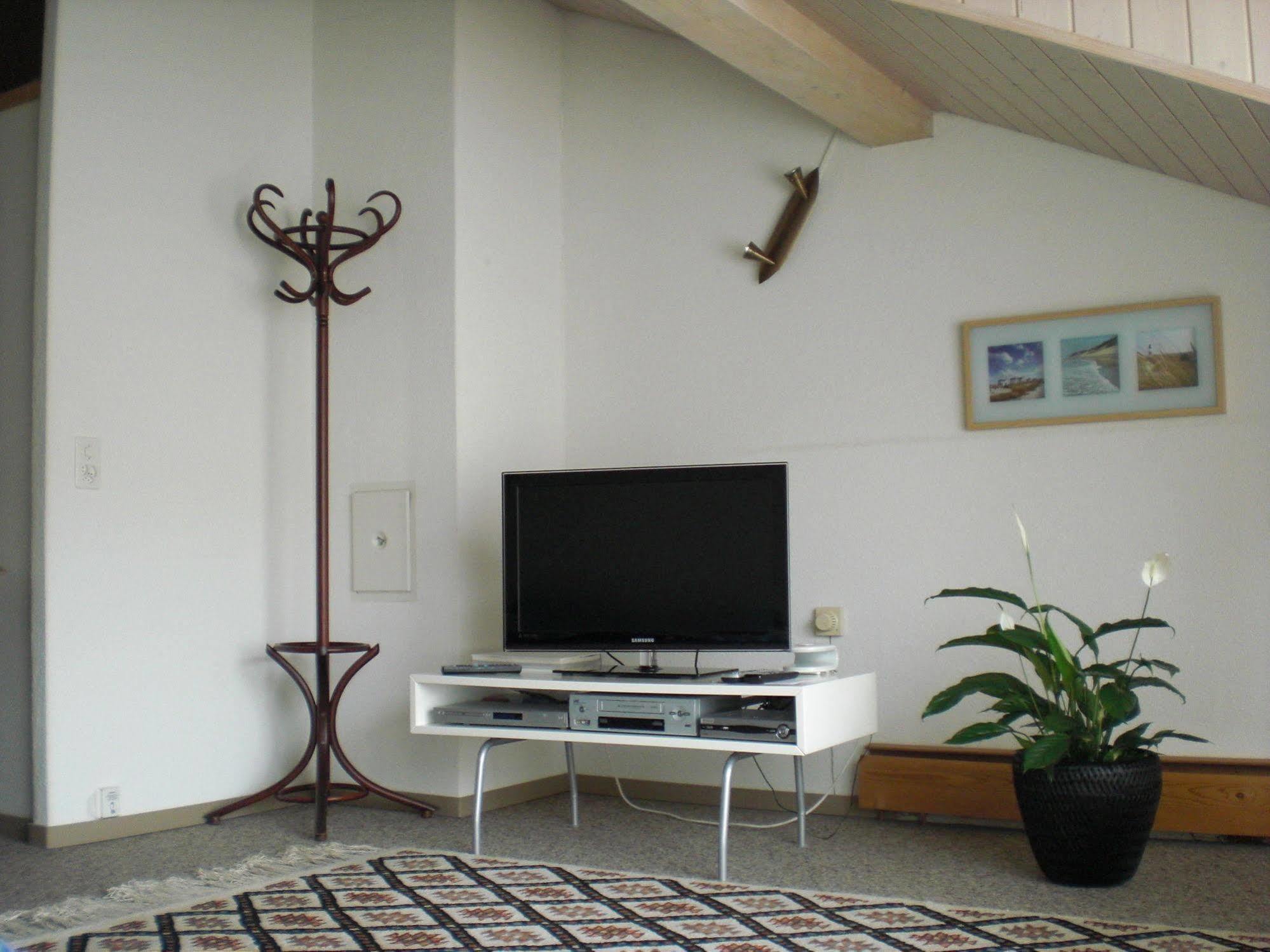 Mybednbreakfast In Bottmingen Bed and Breakfast Eksteriør billede