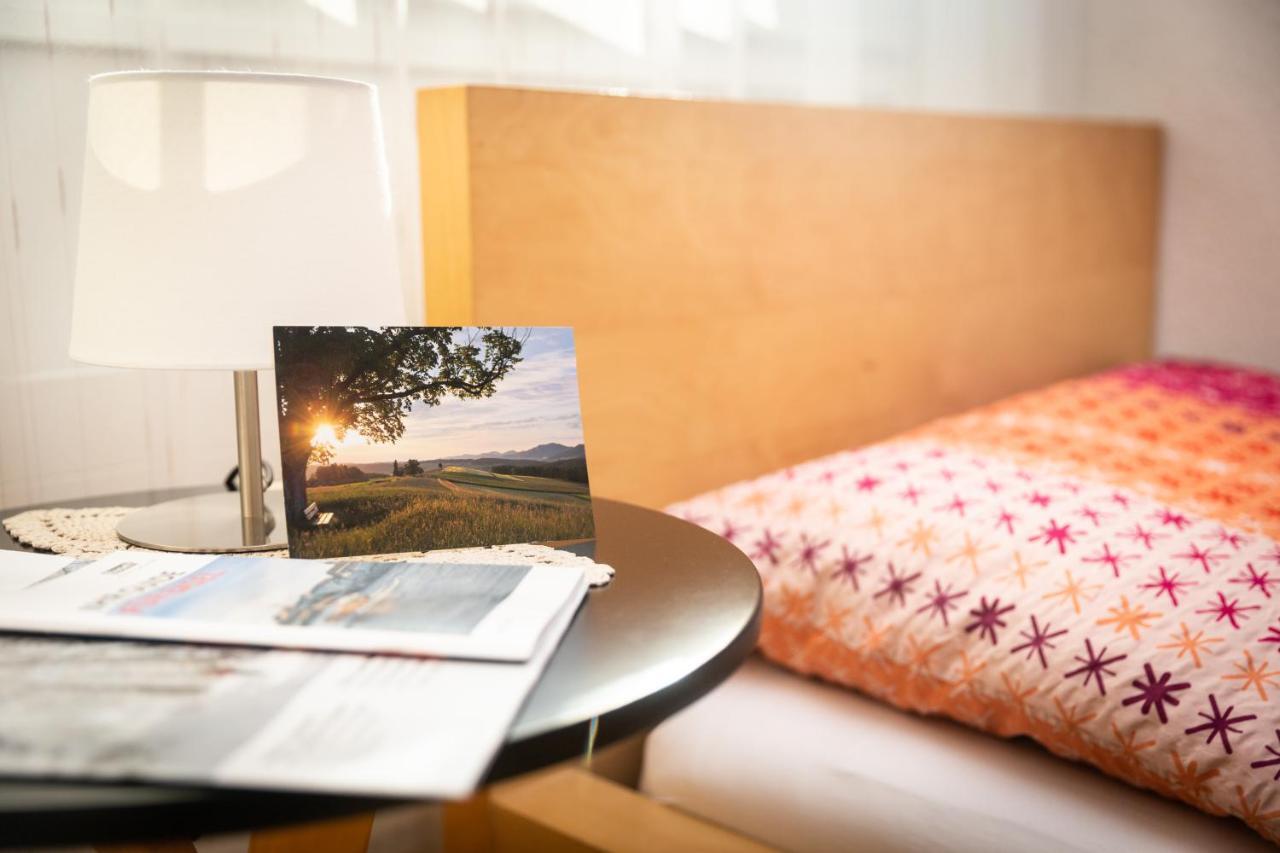 Mybednbreakfast In Bottmingen Bed and Breakfast Eksteriør billede