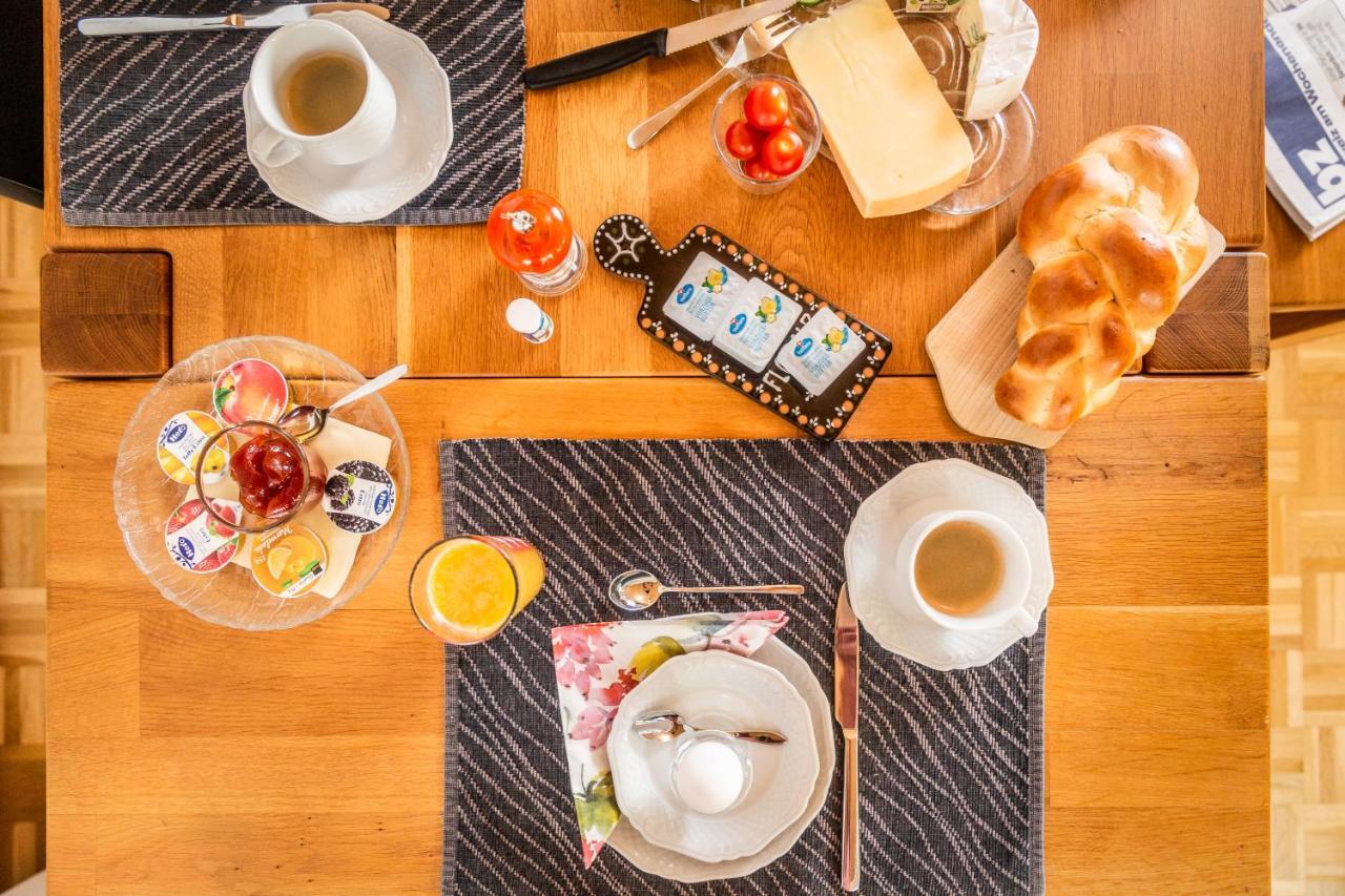 Mybednbreakfast In Bottmingen Bed and Breakfast Eksteriør billede